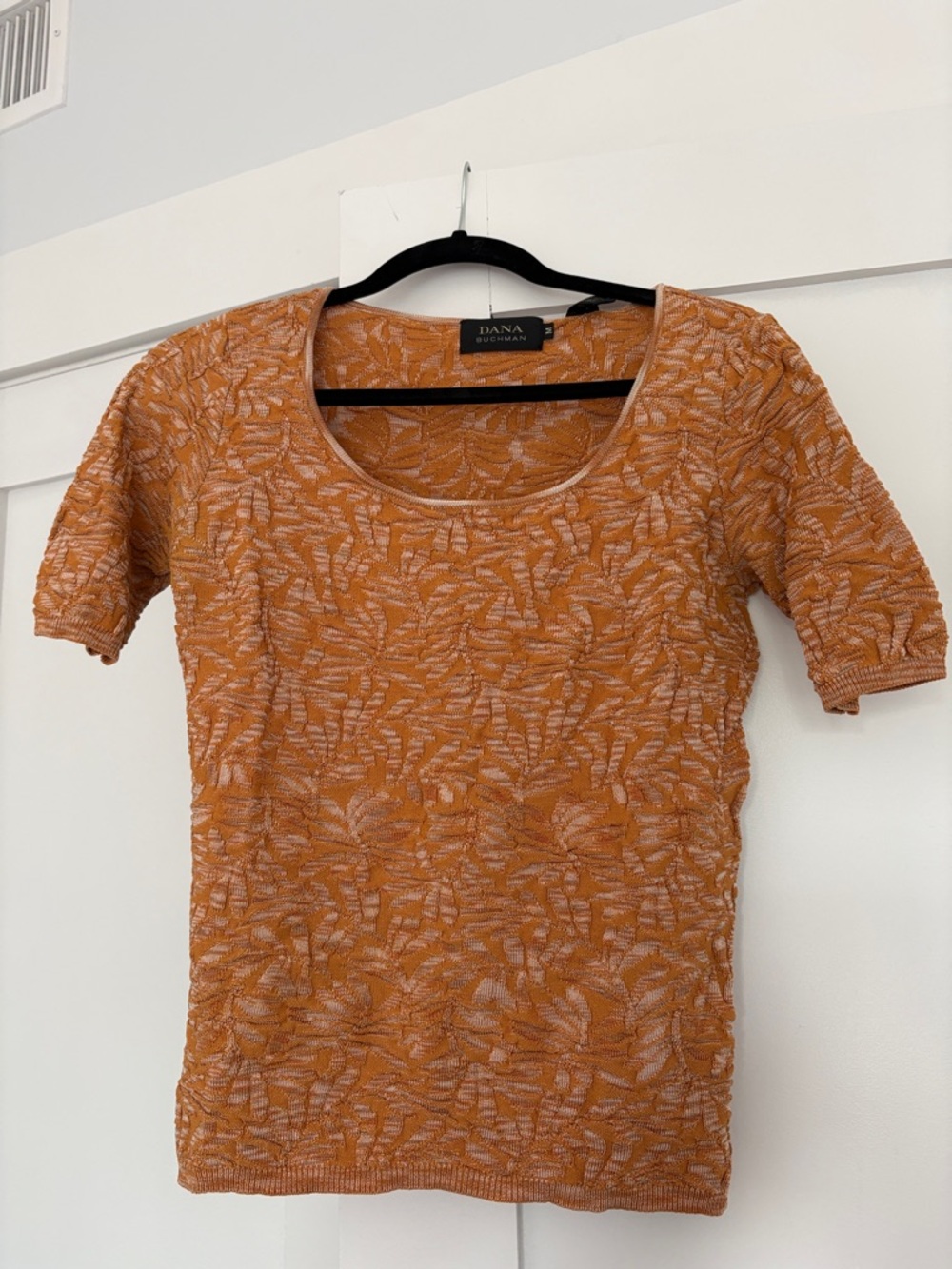Dana Buchman Pumpkin Orange Textured Scoop Neck Short Sleeve Top